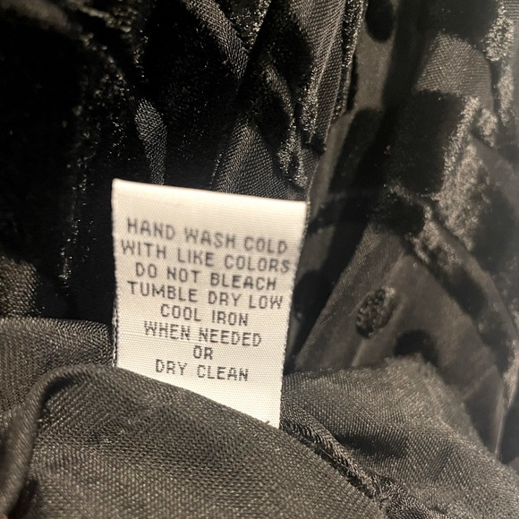 Black on black paisley patterned blouse, sheer fabric, draped sleeves Women’s L - Picture 6 of 7